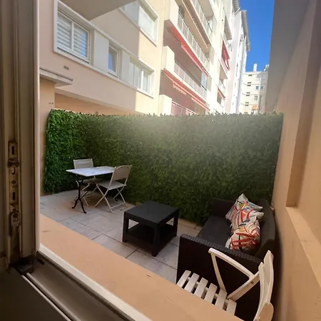 Proche Centre * אנטיב